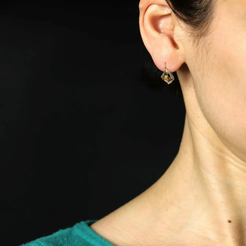 Boucles d'oreilles dormeuses deux ors à la rose