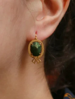 Boucles d'oreilles dormeuses scarabée