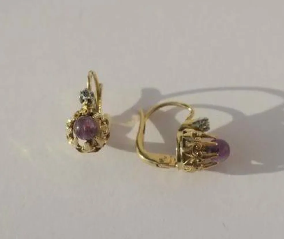 Boucles d’oreilles dormeuses améthyste diamant
