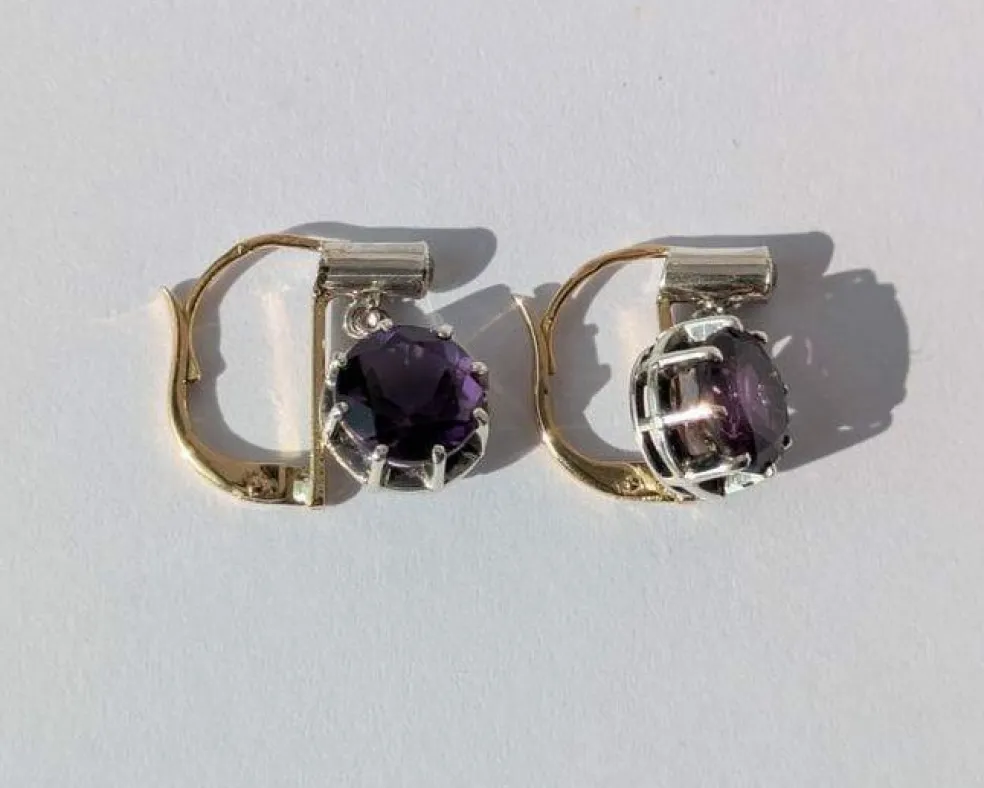 Boucles d’oreilles dormeuses améthyste or et argent