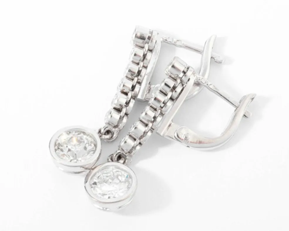 Boucles d'oreilles Dormeuses platine diamants