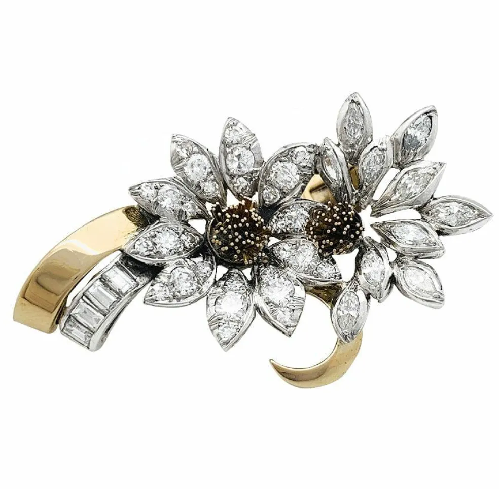Boucles d'oreilles, "Edelweiss", en or jaune, platine et diamants.