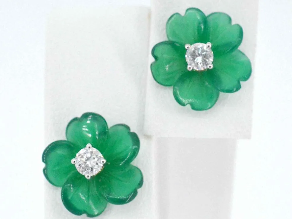Boucles d'oreilles en or 0,18 carat avec fleur précieuse verte et gros diamants