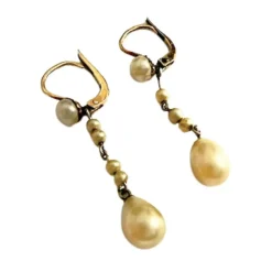 Boucles d'oreilles en or 18 ct de style rétro avec perles