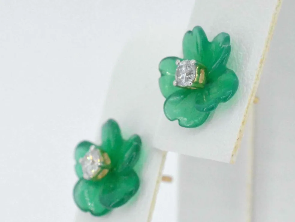 Boucles d'oreilles en or 0,18 carat avec fleur précieuse verte et gros diamants