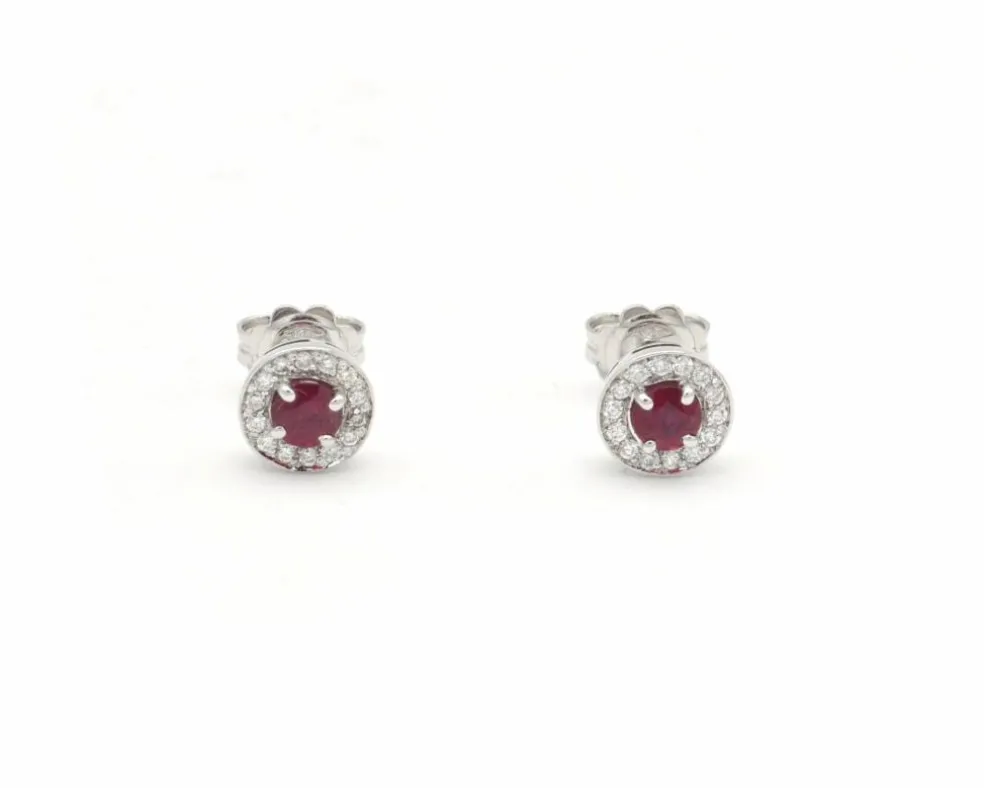 Boucles d'oreilles en or avec 0,63 rubis et diamants carat