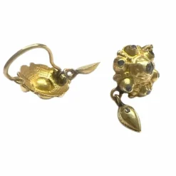 boucles d'oreilles en or avec diamants