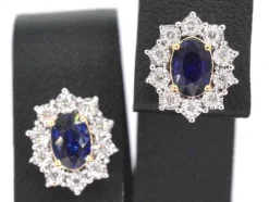 Boucles d'oreilles en or avec diamants et saphir