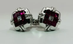 Boucles d'oreilles en or avec rubis et diamants
