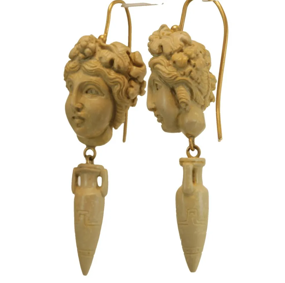 Boucles d'oreilles en or avec camées de lave antiques