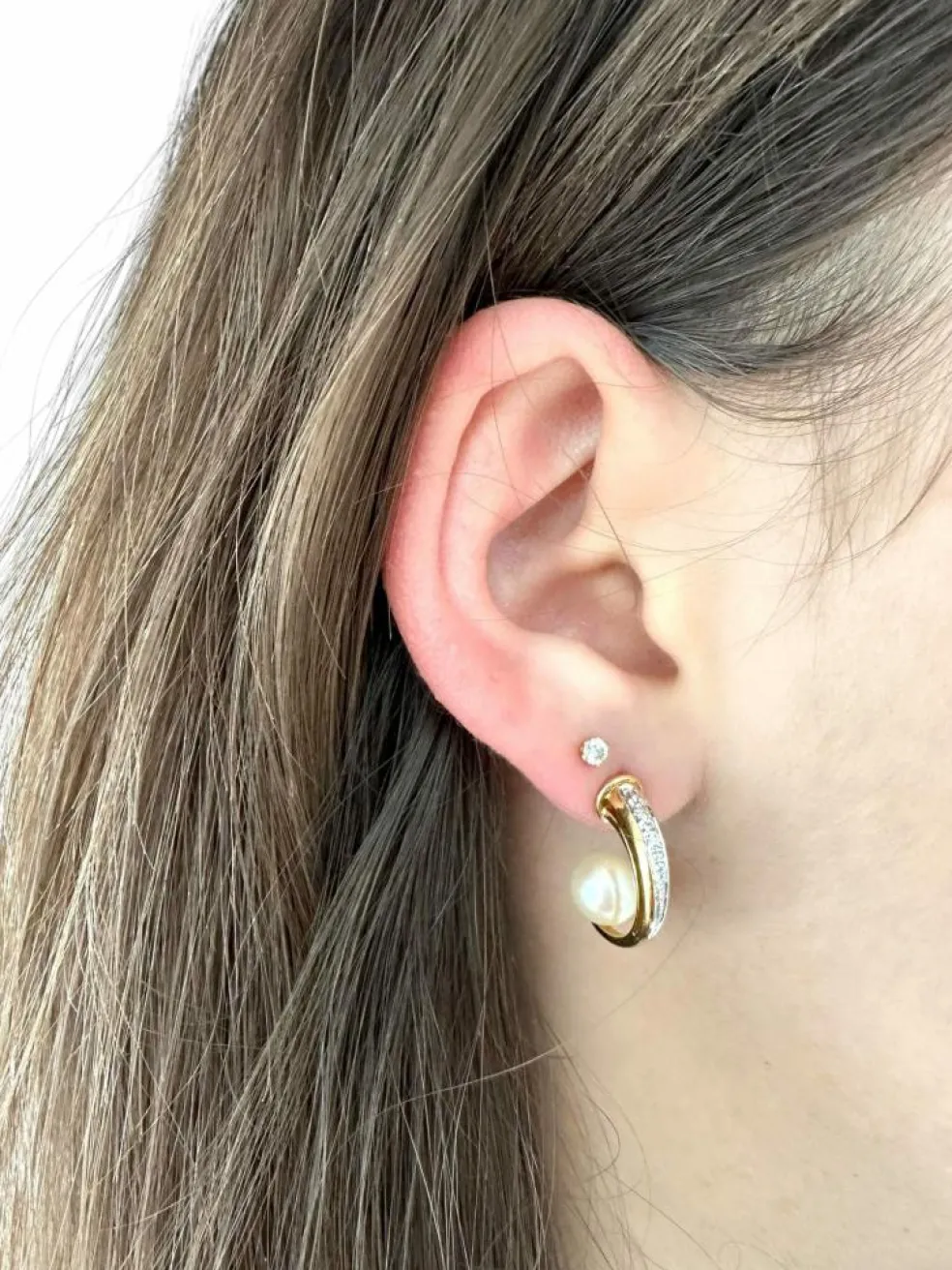 Boucles d'oreilles en or avec perles et diamants signées par JKa