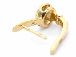 Boucles d'oreilles en or avec diamants
