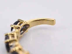 Boucles d'oreilles en or avec diamants et saphir