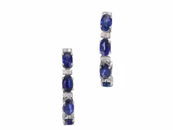 Boucles d'oreilles en or blanc serties de saphirs