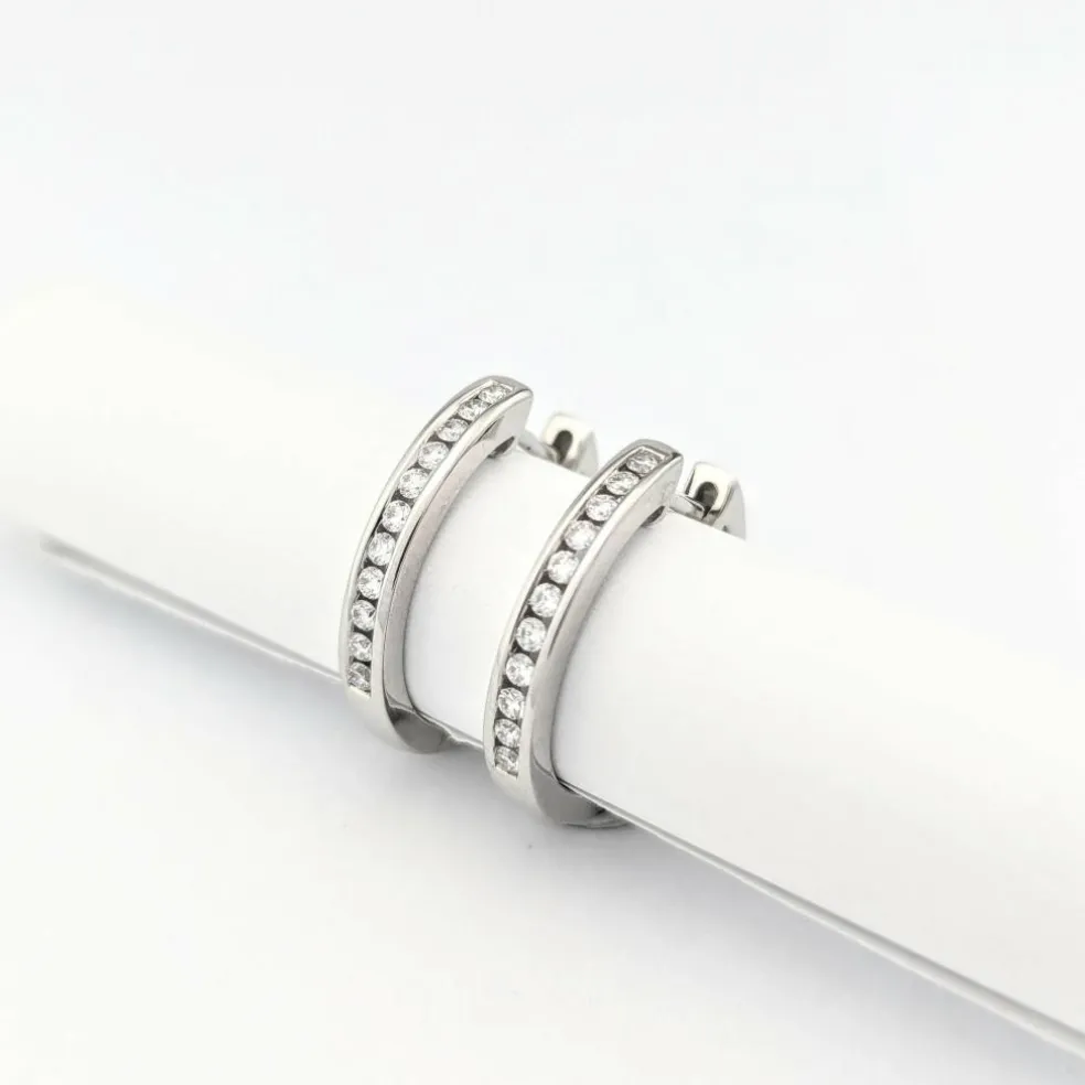 Boucles d'oreilles en or blanc et diamants