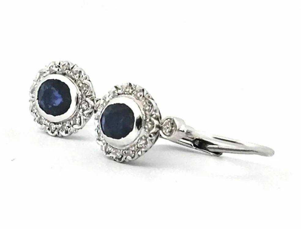Boucles d'oreilles en or blanc avec saphirs et diamants