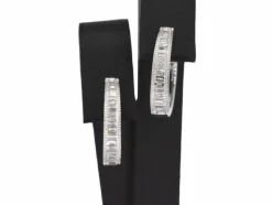 Boucles d'oreilles en or blanc avec diamants taille baguette