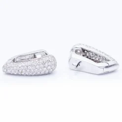 Boucles d'oreilles en or blanc avec pavé de diamants