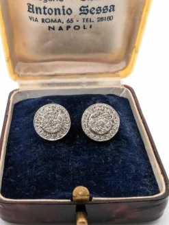 Boucles d'oreilles en or blanc avec diamants