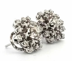 Boucles d'oreilles en or blanc avec diamants