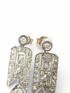 Boucles d'oreilles en or blanc avec diamants