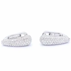 Boucles d'oreilles en or blanc avec pavé de diamants