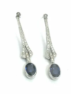 Boucles d'oreilles en or blanc avec saphirs et diamants