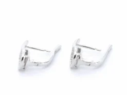 Boucles d'oreilles en or blanc avec diamants