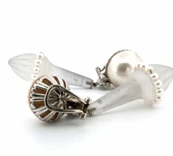 Boucles d'oreilles en or blanc avec cristal de roche, perles et diamants