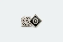 Boucles d'oreilles en or blanc avec onyx et diamants