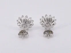 Boucles d'oreilles en or blanc avec diamants naturels