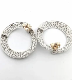 Boucles d'oreilles en or blanc avec diamants