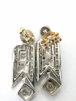 Boucles d'oreilles en or blanc avec diamants