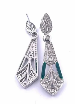 Boucles d'oreilles en or blanc avec diamants et émail vert