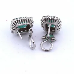 Boucles d'oreilles en or blanc, émeraude et diamant