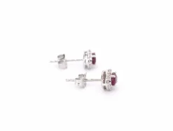 Boucles d'oreilles en or blanc avec diamants et rubis