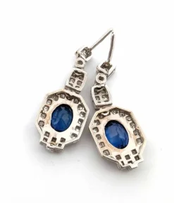 Boucles d'oreilles en or blanc avec saphirs et diamants