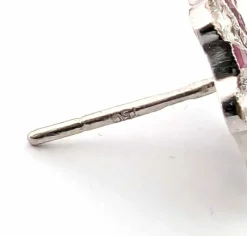 Boucles d'oreilles en or blanc avec rubis et diamants