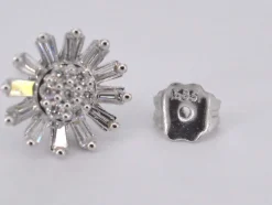 Boucles d'oreilles en or blanc avec diamants naturels