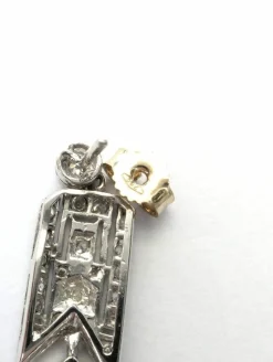 Boucles d'oreilles en or blanc avec diamants