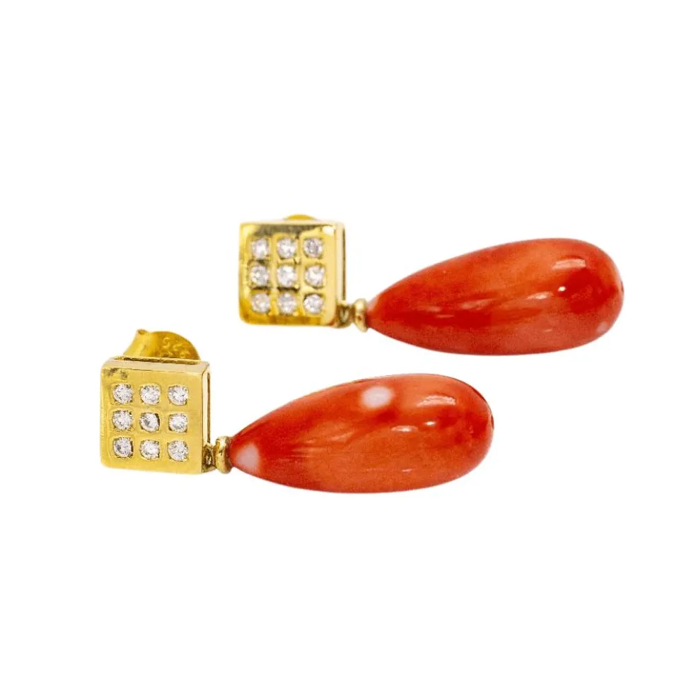 Boucles d'oreilles en or, corail et diamants
