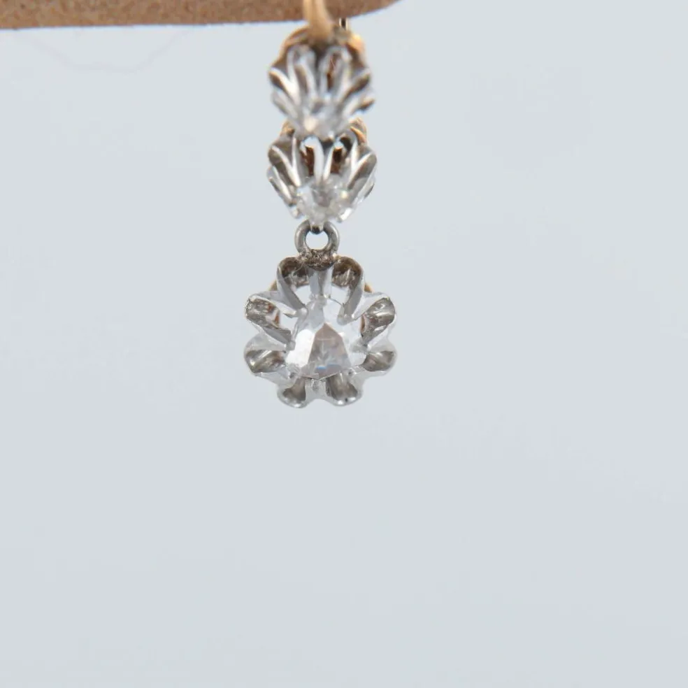 Boucles d'oreilles en or, diamants