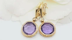 Boucles d'oreilles en or deux tons et améthystes