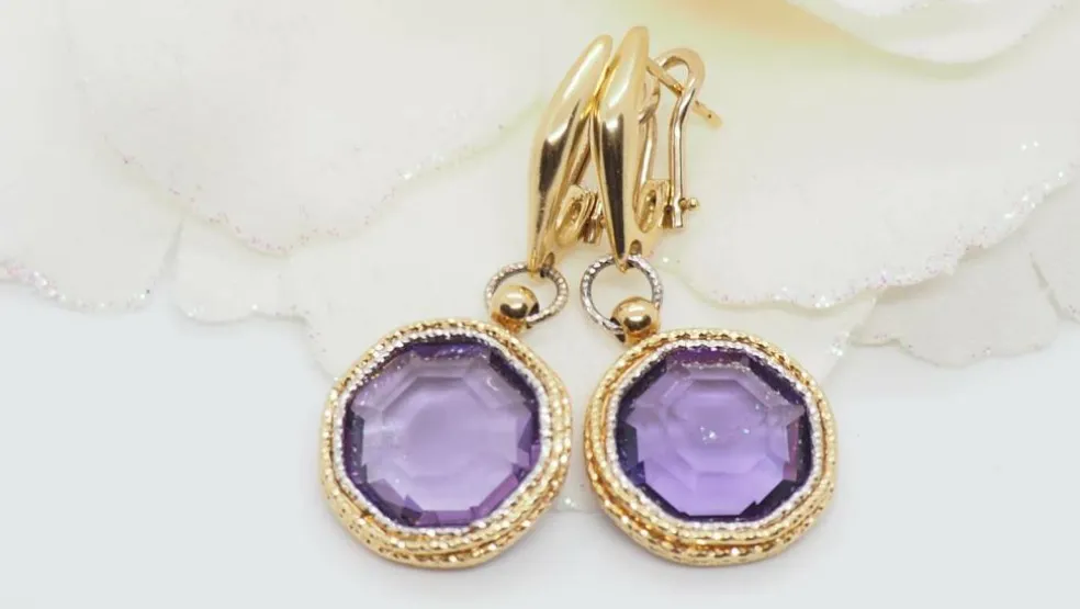Boucles d'oreilles en or deux tons et améthystes