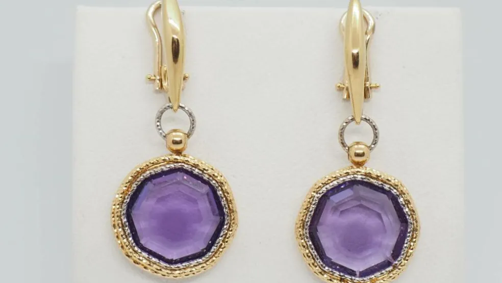 Boucles d'oreilles en or deux tons et améthystes