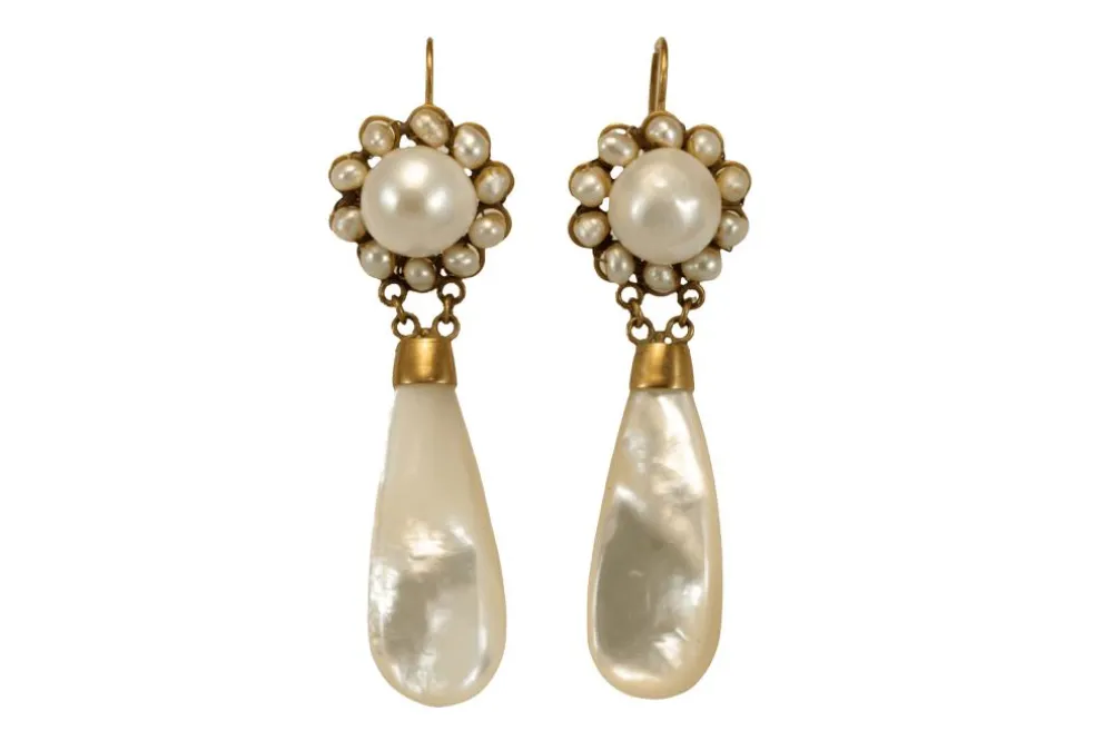 Boucles d'oreilles en or et perles anciennes