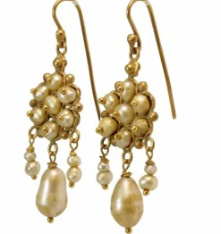 Boucles d'oreilles en or et perles anciennes