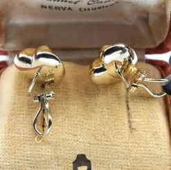Boucles d'oreilles en or et diamants des années 1960