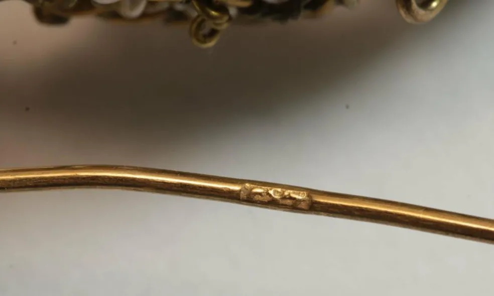 Boucles d'oreilles en or et perles anciennes