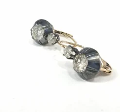 Boucles d'oreilles en or jaune et argent avec diamants